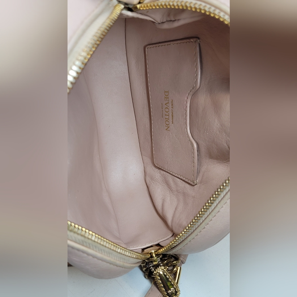 SOLD!! Dolce & Gabbana Devotion Sacred Heart Pink Calfskin Crossbody Bag - Picture 10 of 15